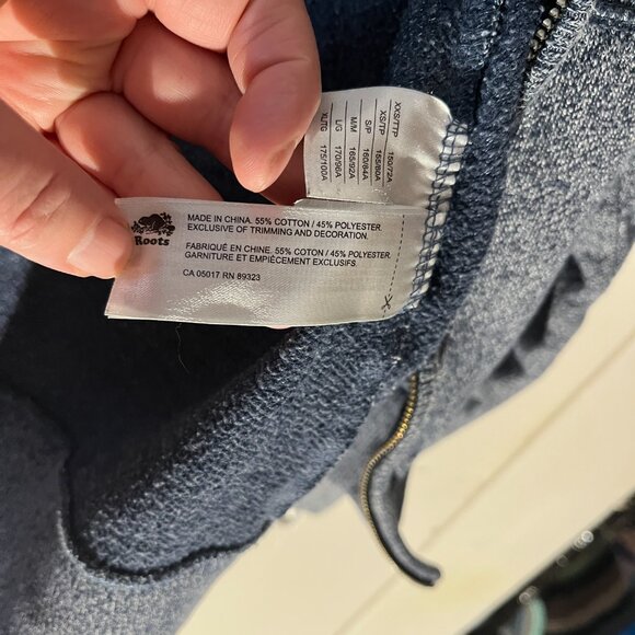 Roots blue hoodie with zipper, size Medium - Picture 6 of 8